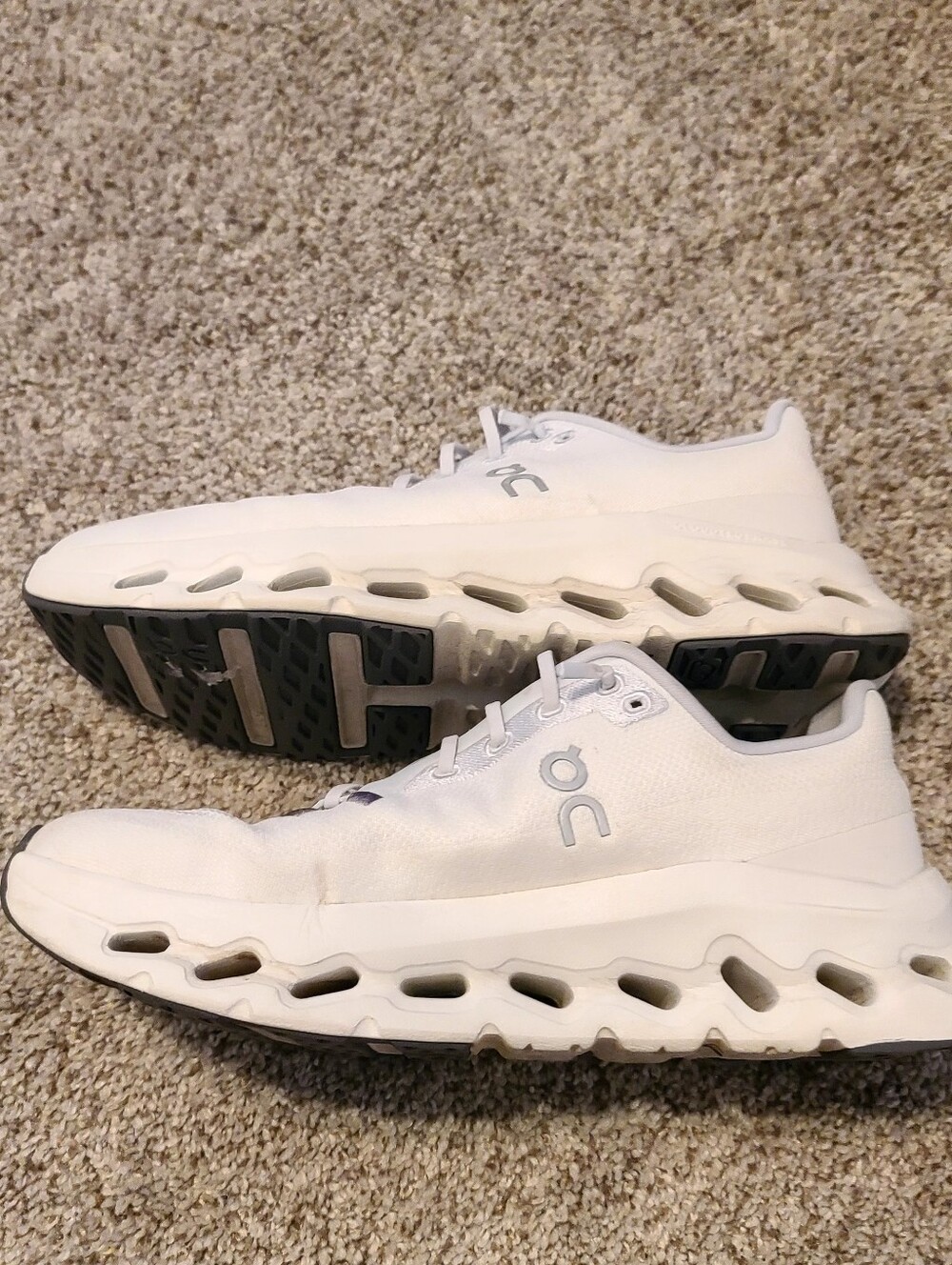 Women's 9, On Running Cloudtilt White/very Light Gray Athletic Running Shoes - Picture 6 of 9